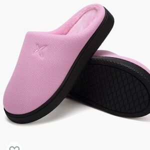 NWT Memory Foam Slippers for Women Slip on Cotton  Non-Slip Rubber Size 7.5-8